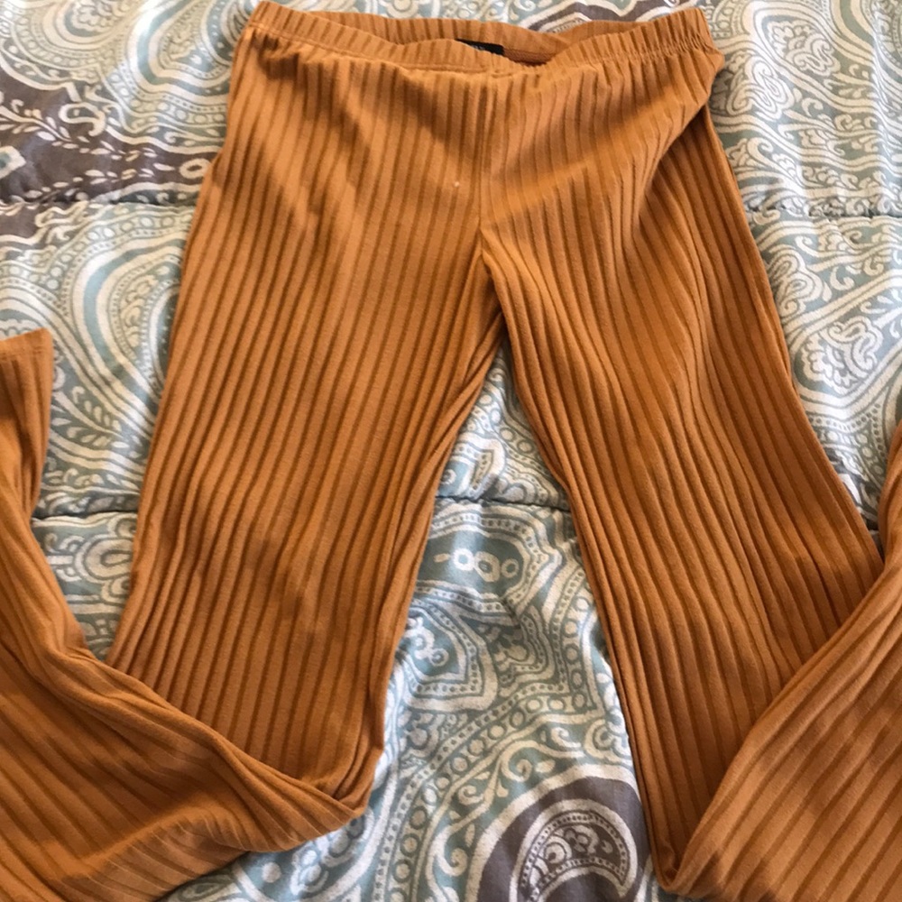 Yellow pants
